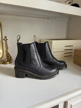 Dr. Martens Cadence Women's Leather Heeled Chelsea Boots | Black, Size 7